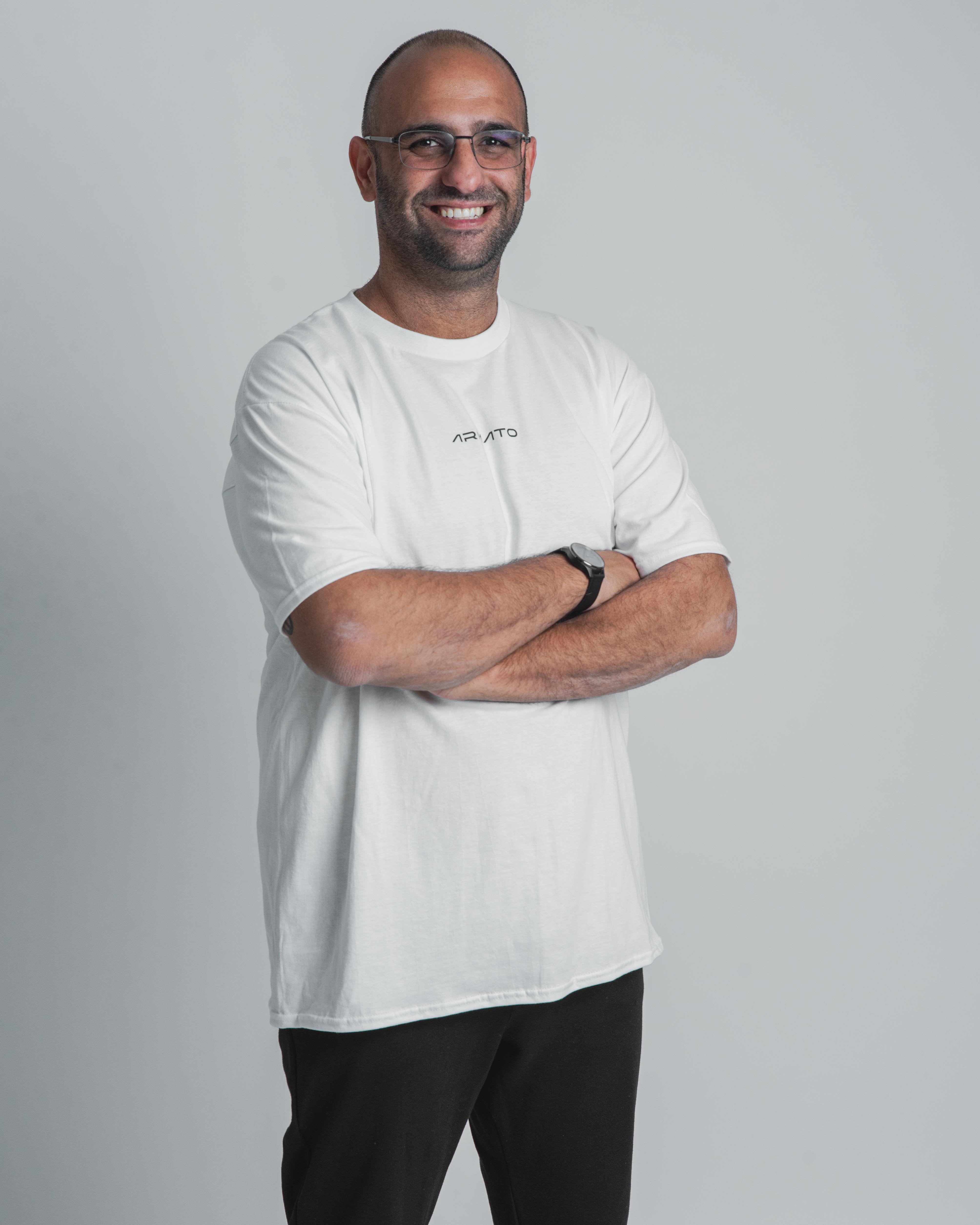 Portrait of Zion Karsenti